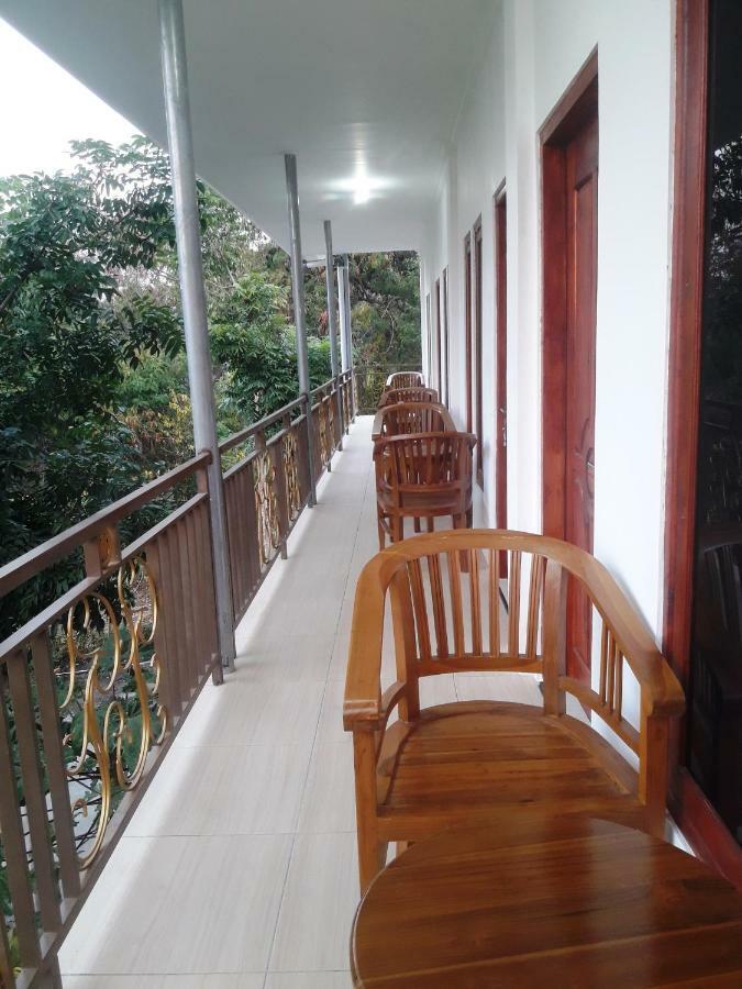 The Teuz B&B Labuan Bajo Εξωτερικό φωτογραφία