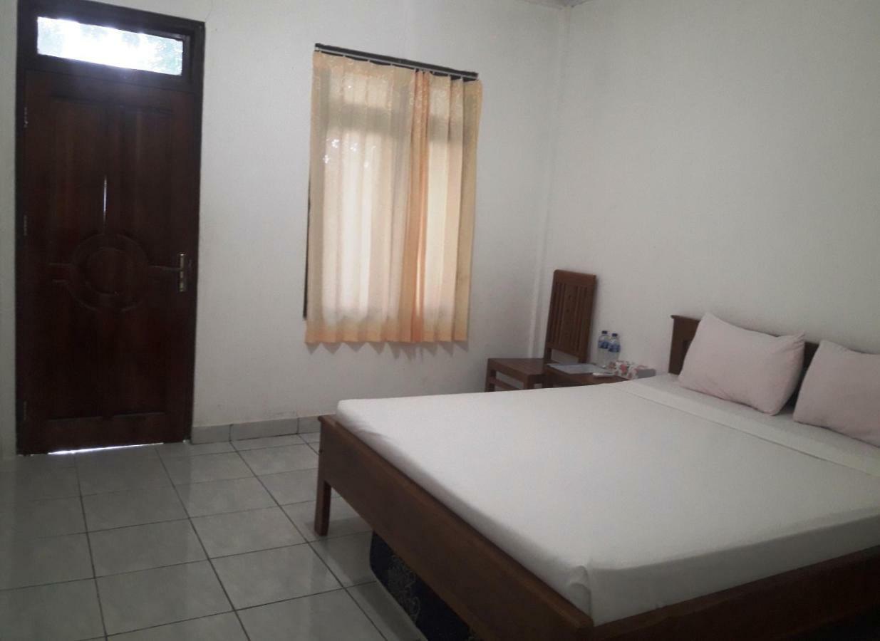 The Teuz B&B Labuan Bajo Εξωτερικό φωτογραφία