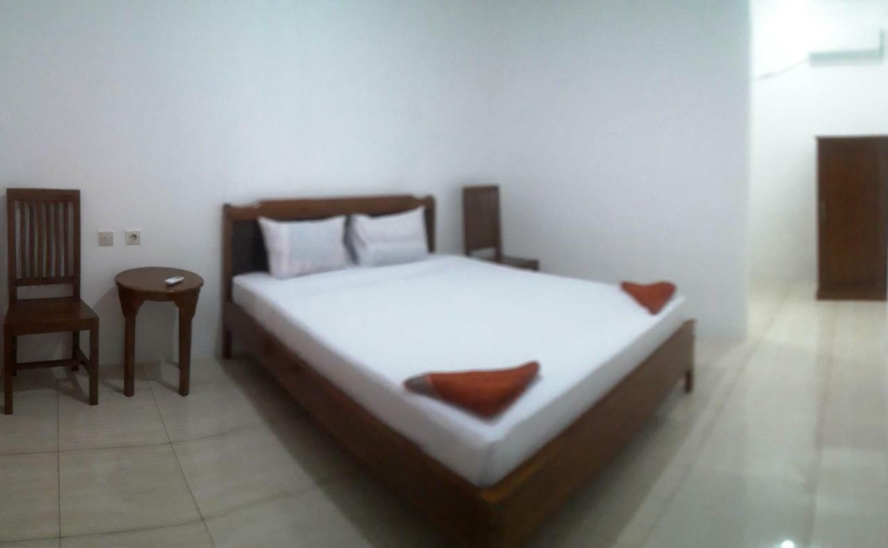 The Teuz B&B Labuan Bajo Εξωτερικό φωτογραφία